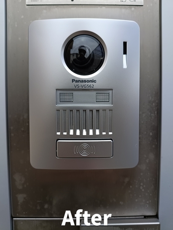 名取市のリピーター様宅にて、新しいモニター付きドアホンへ交換後の様子